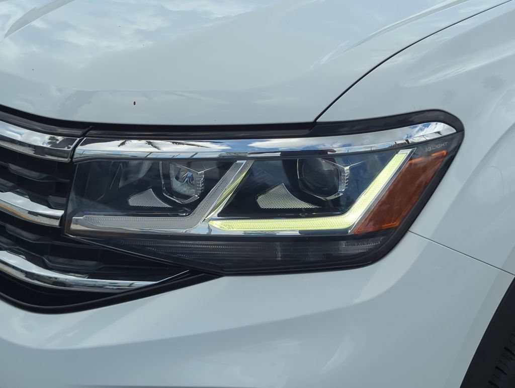 Certified 2023 Volkswagen Atlas SE FWD image 7