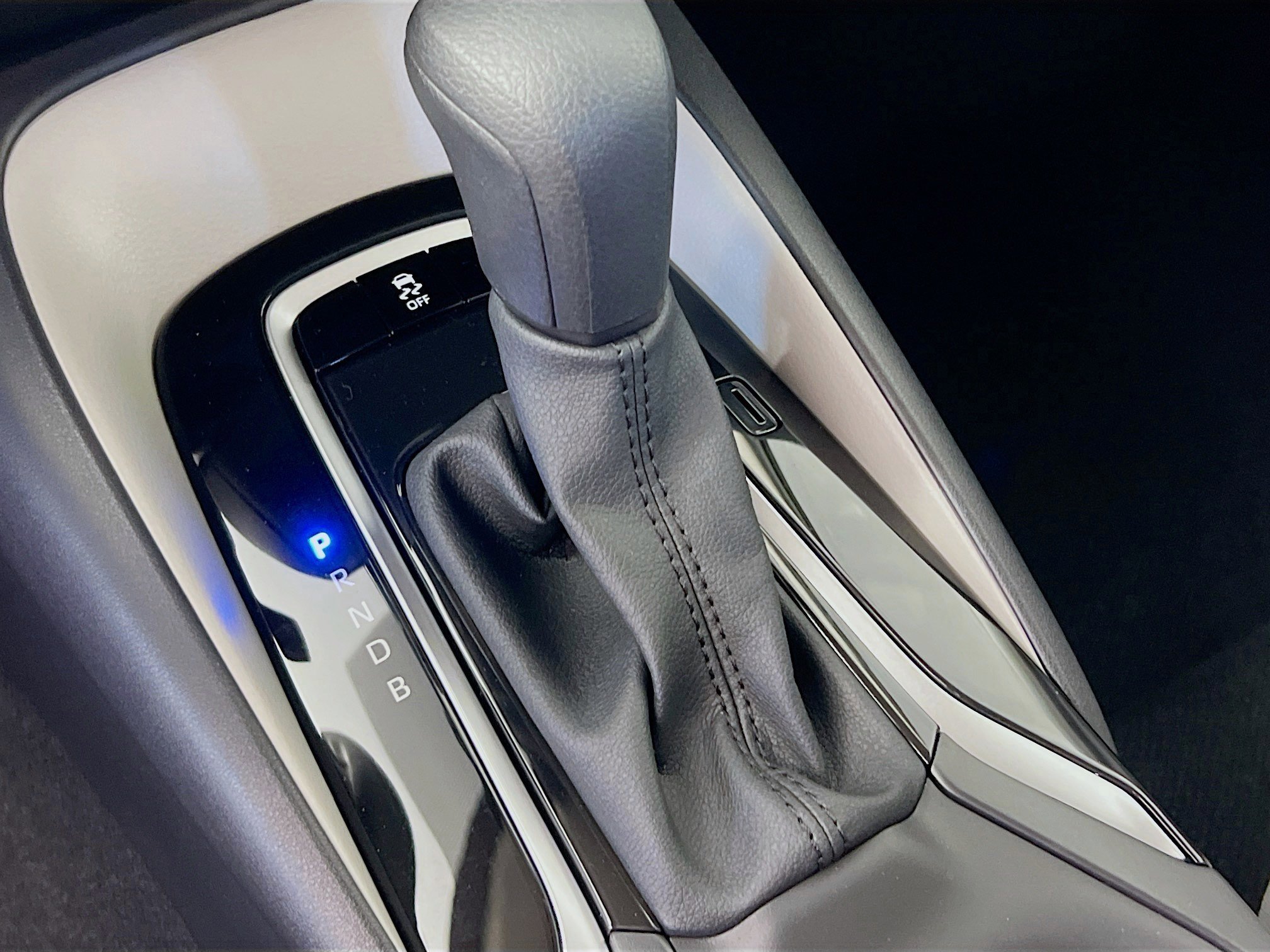 Used 2025 Toyota Corolla LE image 24