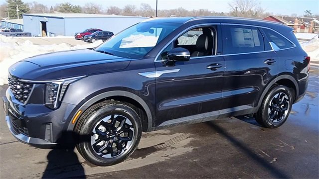 New 2026 Kia Sorento S image 7