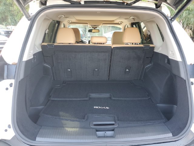 Certified 2023 Nissan Rogue Platinum w/ Platinum Premium Package FWD image 6