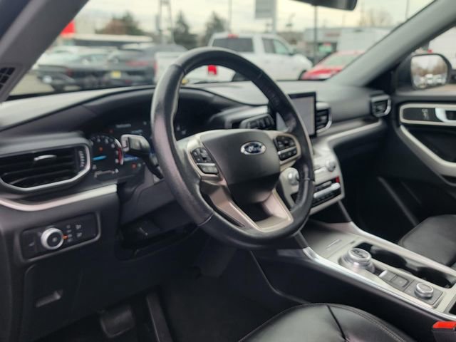 Used 2020 Ford Explorer XLT w/ Equipment Group 202A image 10