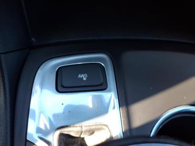 Used 2018 Chevrolet Equinox LS AWD/4WD image 25