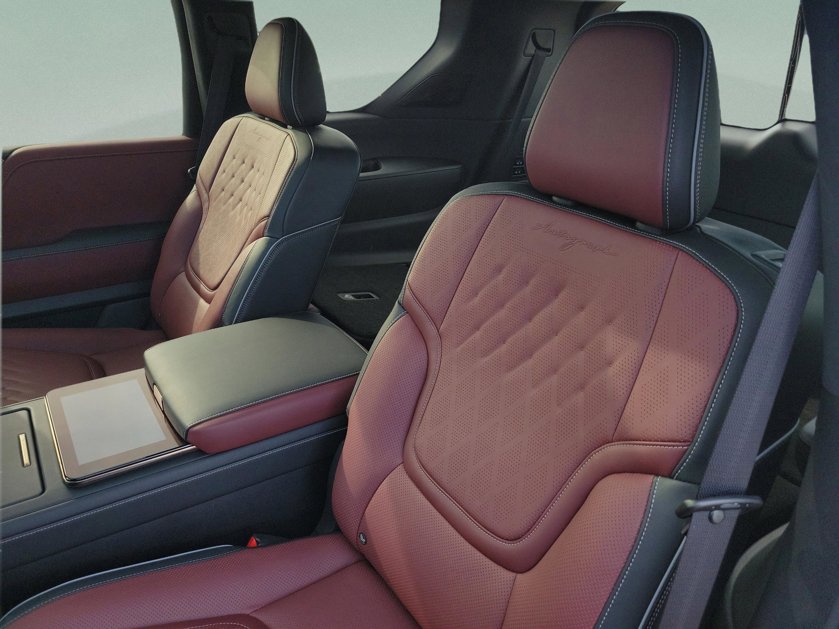 Certified 2025 INFINITI QX80 Autograph w/ Autograph Exterior Package image 29