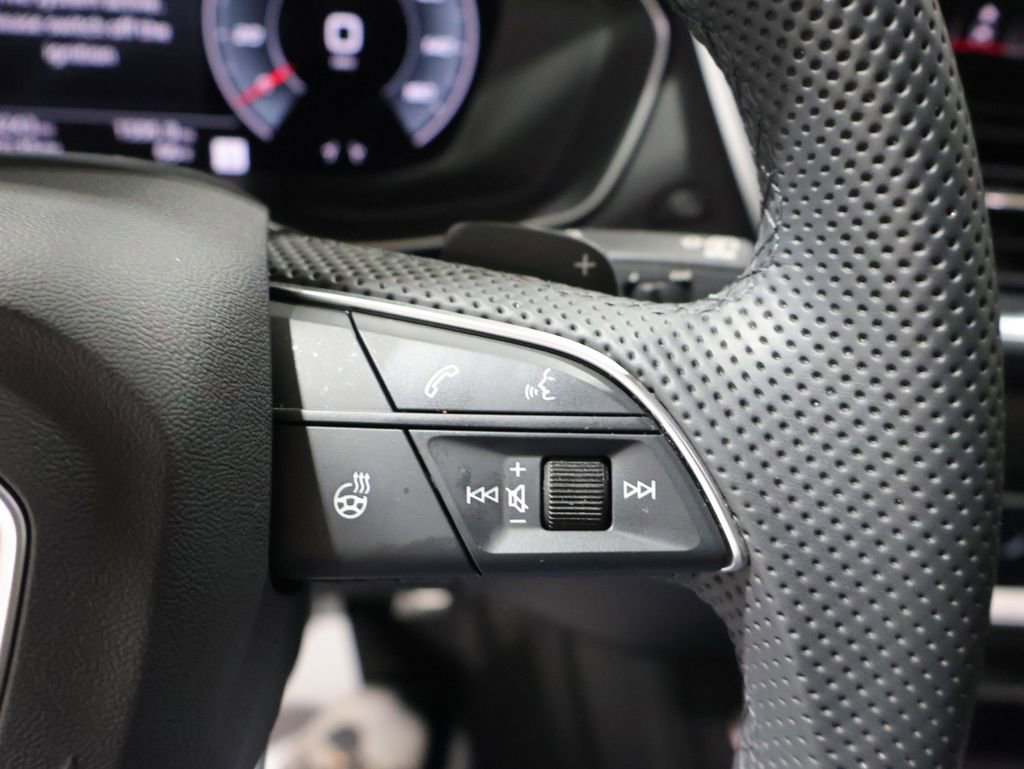 Used 2025 Audi SQ5 Premium Plus AWD/4WD image 33