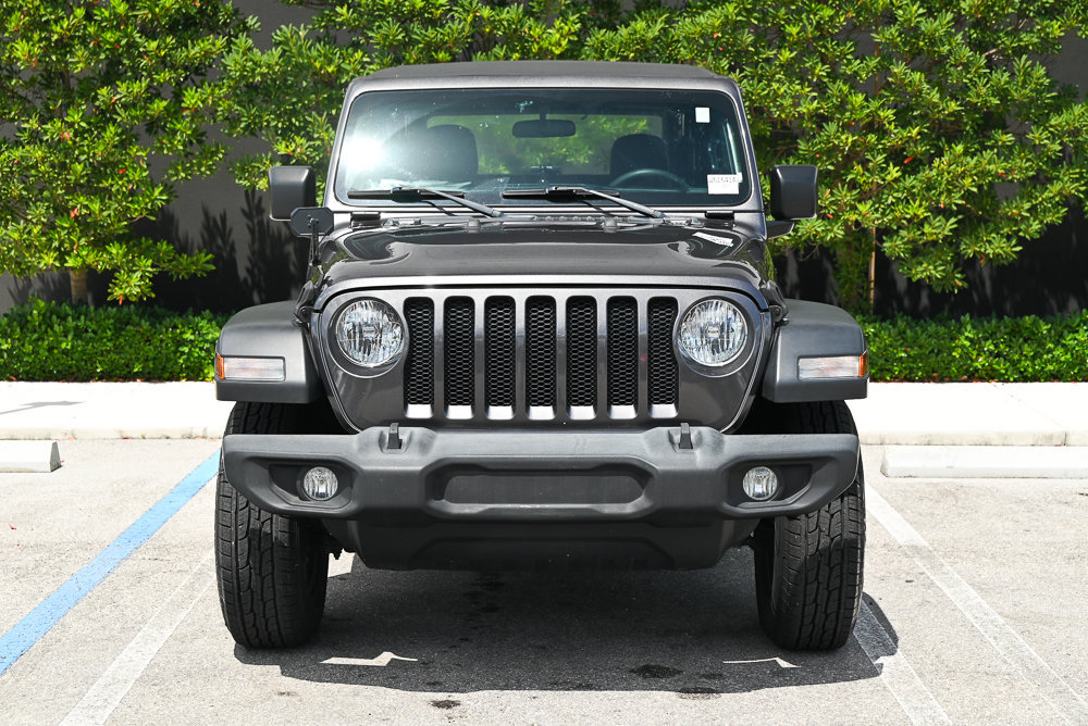 Used 2020 Jeep Wrangler Sport AWD/4WD image 2