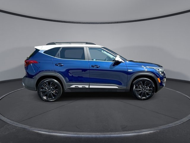 Used 2023 Kia Seltos Nightfall Edition image 9