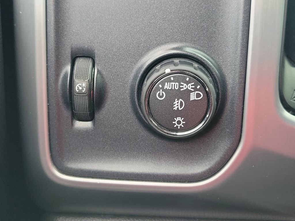 Used 2015 GMC Sierra 1500 SLE w/ SLE Value Package image 12