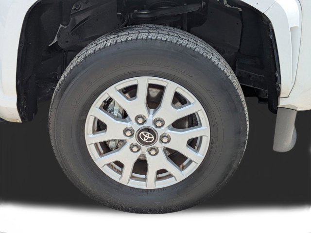 Used 2024 Toyota Tacoma SR5 RWD image 11
