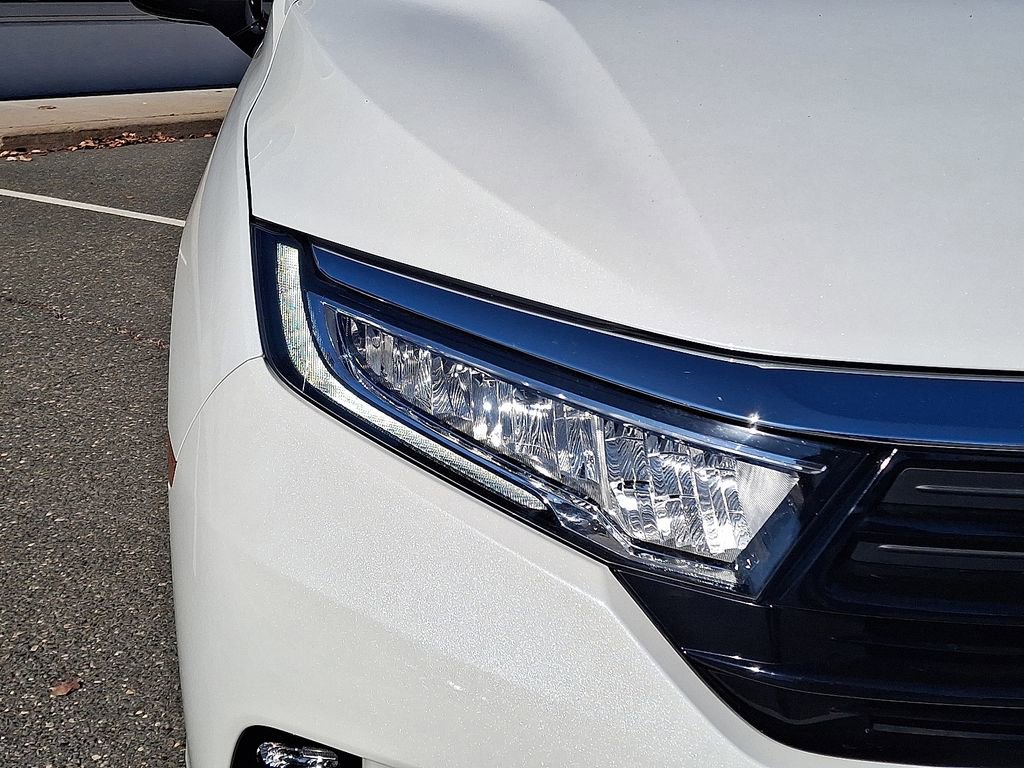 Used 2023 Honda Odyssey Elite image 12