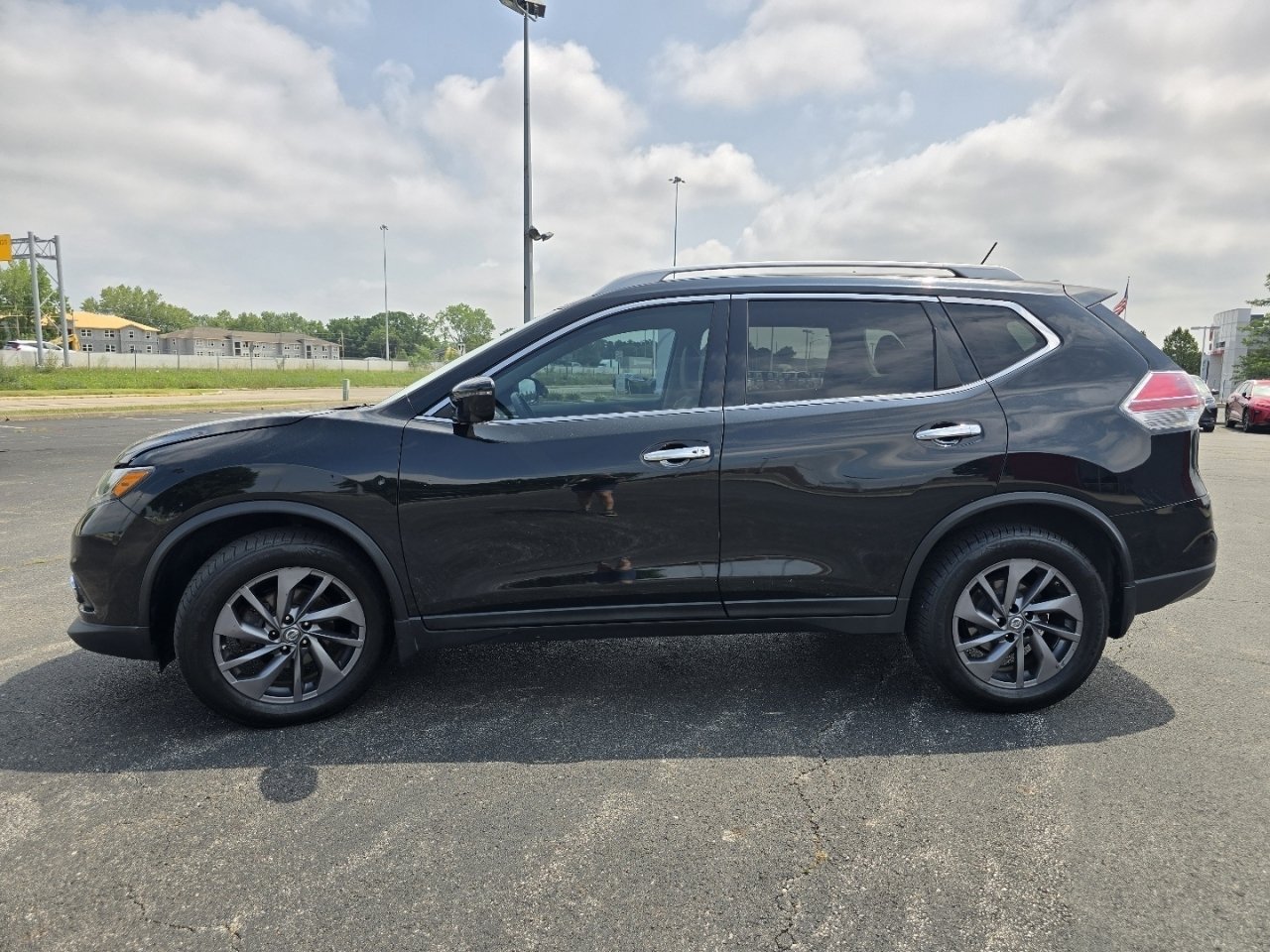Used 2016 Nissan Rogue SL w/ SL Premium Package AWD/4WD image 14