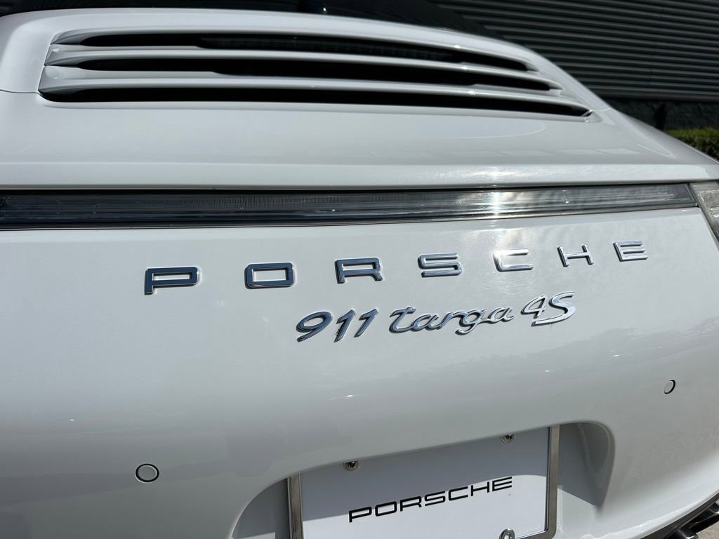Certified 2015 Porsche 911 Targa 4S AWD/4WD image 15