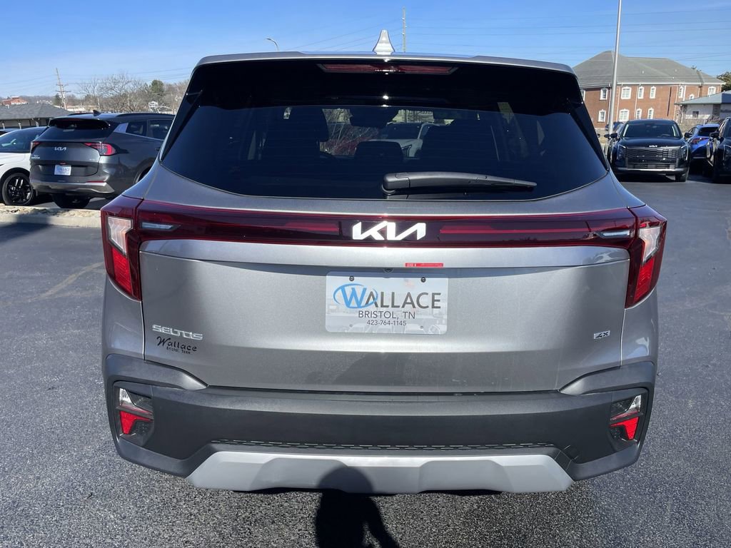 Certified 2026 Kia Seltos LX image 5