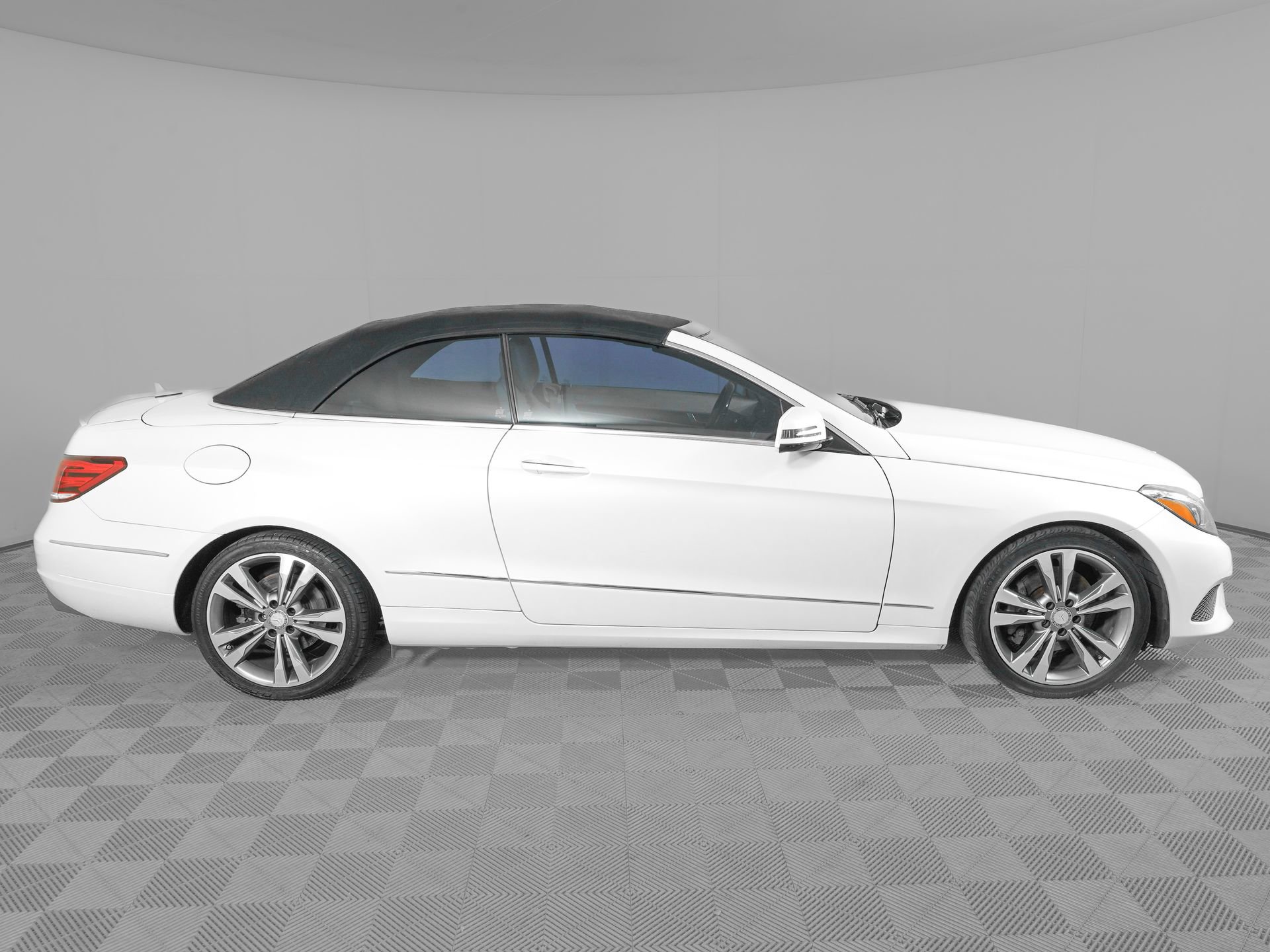 Used 2014 Mercedes-Benz E 350 Cabriolet image 5