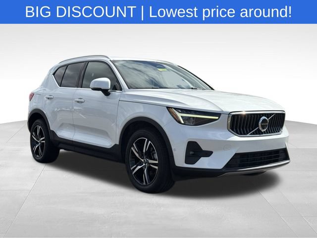 Used 2023 Volvo XC40 B5 Plus