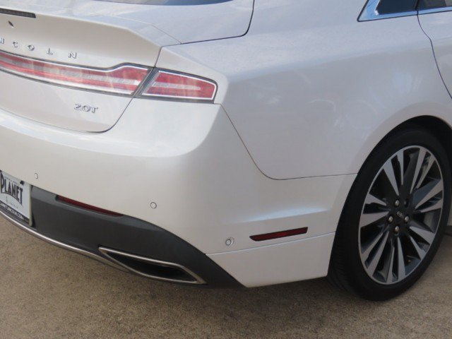 Used 2019 Lincoln MKZ Reserve FWD image 10