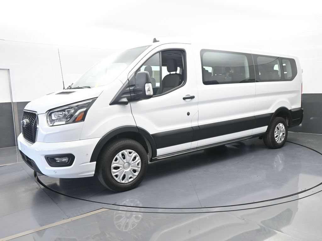 Used 2023 Ford Transit 350 XLT RWD image 2
