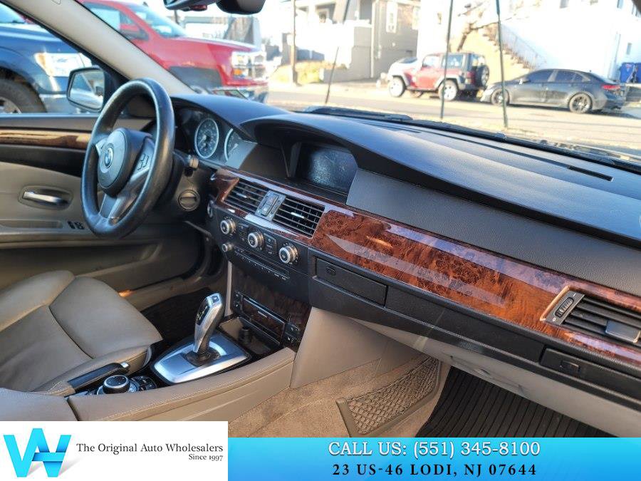 Used 2010 BMW 535i xDrive Sedan image 15
