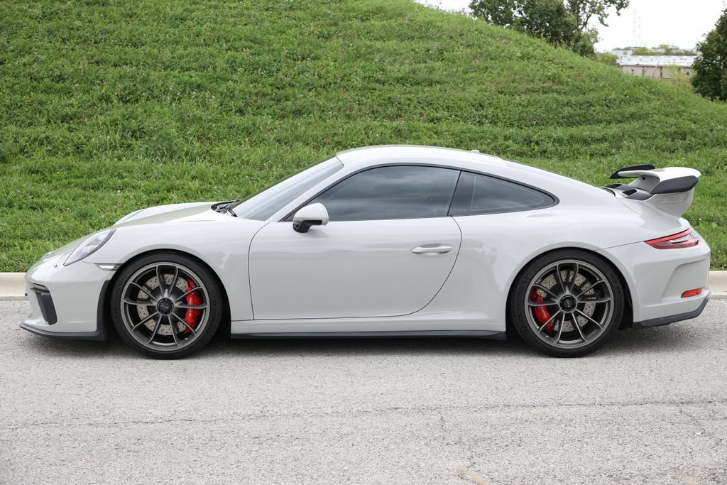 Certified 2018 Porsche 911 GT3 RWD image 2