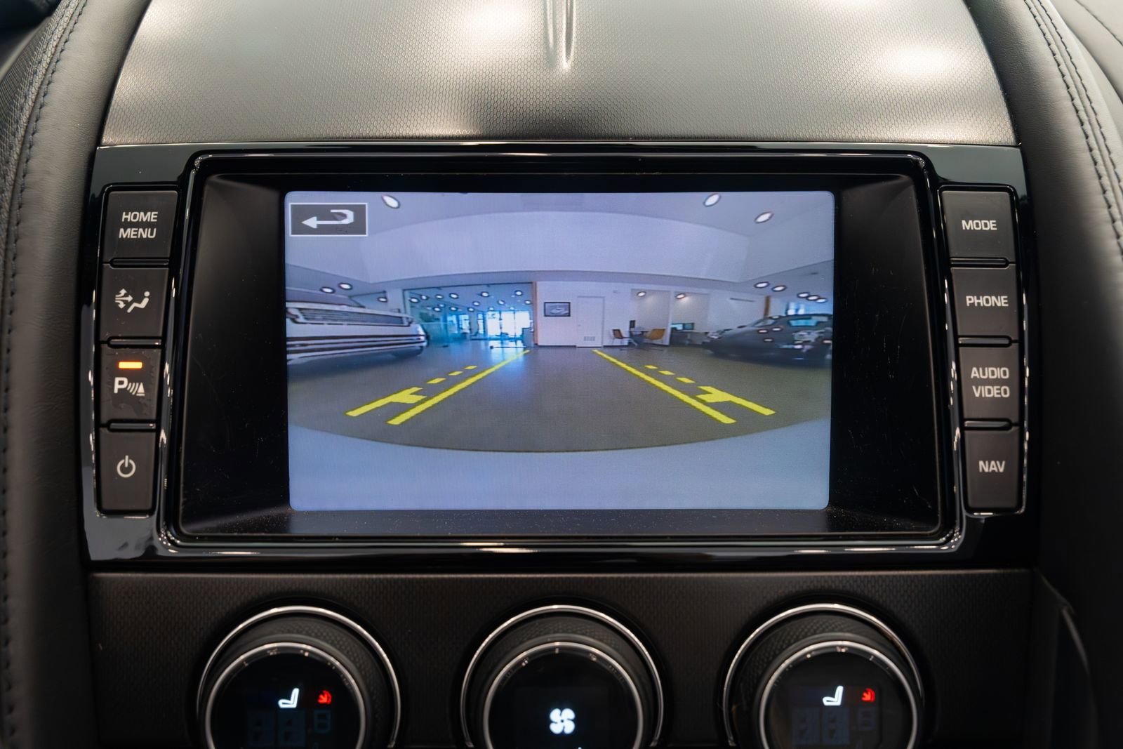 Used 2014 Jaguar F-TYPE S image 13