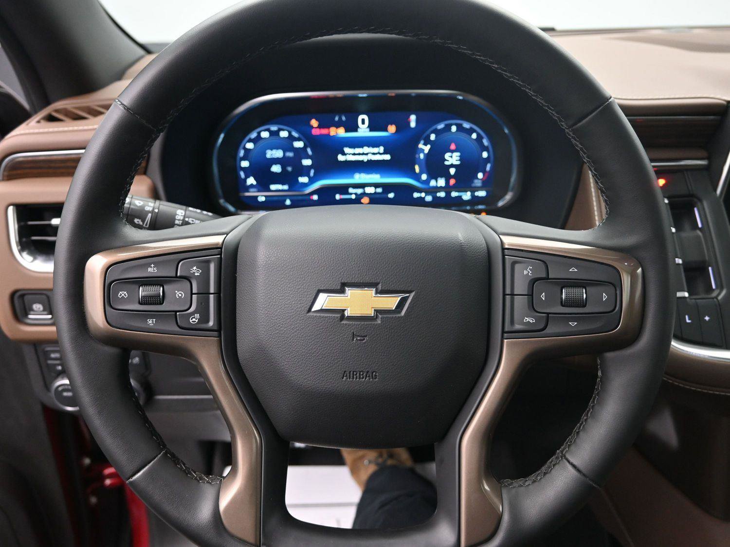 Used 2024 Chevrolet Suburban High Country image 26