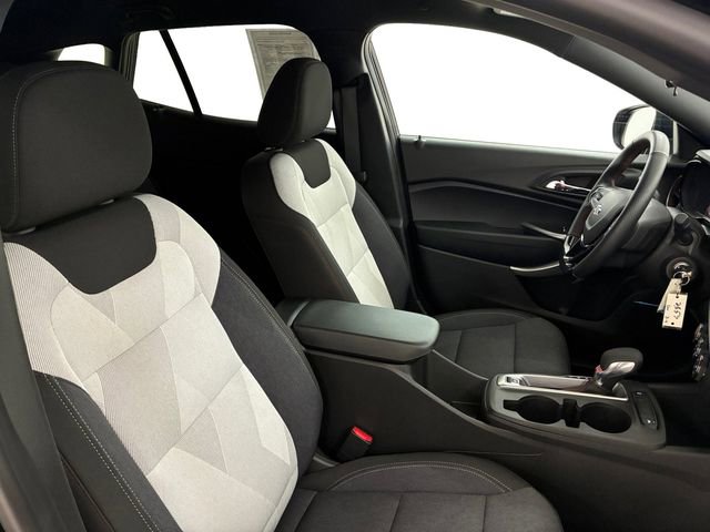 Used 2024 Chevrolet Trax RS image 14