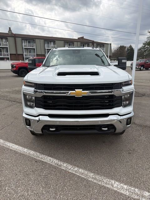 New 2026 Chevrolet Silverado 2500 LT image 2