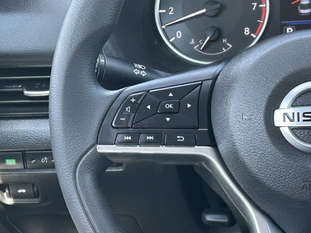 Certified 2021 Nissan Sentra S image 24