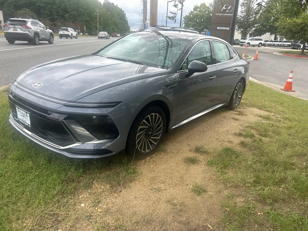 New 2026 Hyundai Sonata SEL FWD image 1
