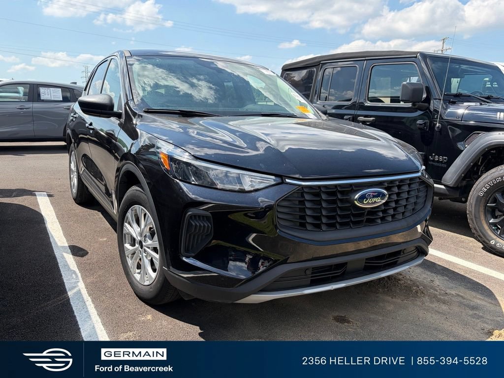 Certified 2024 Ford Escape Active w/ Cold Weather Package FWD image 1