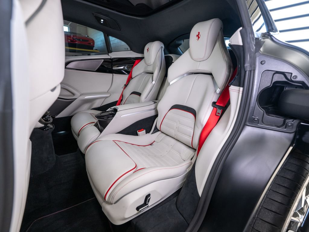 Certified 2025 Ferrari Purosangue AWD/4WD image 13