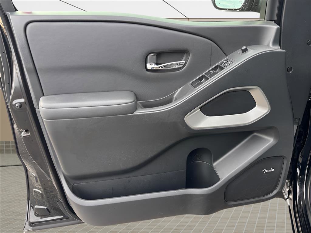 Used 2024 Nissan Frontier SL w/ Technology Package image 8