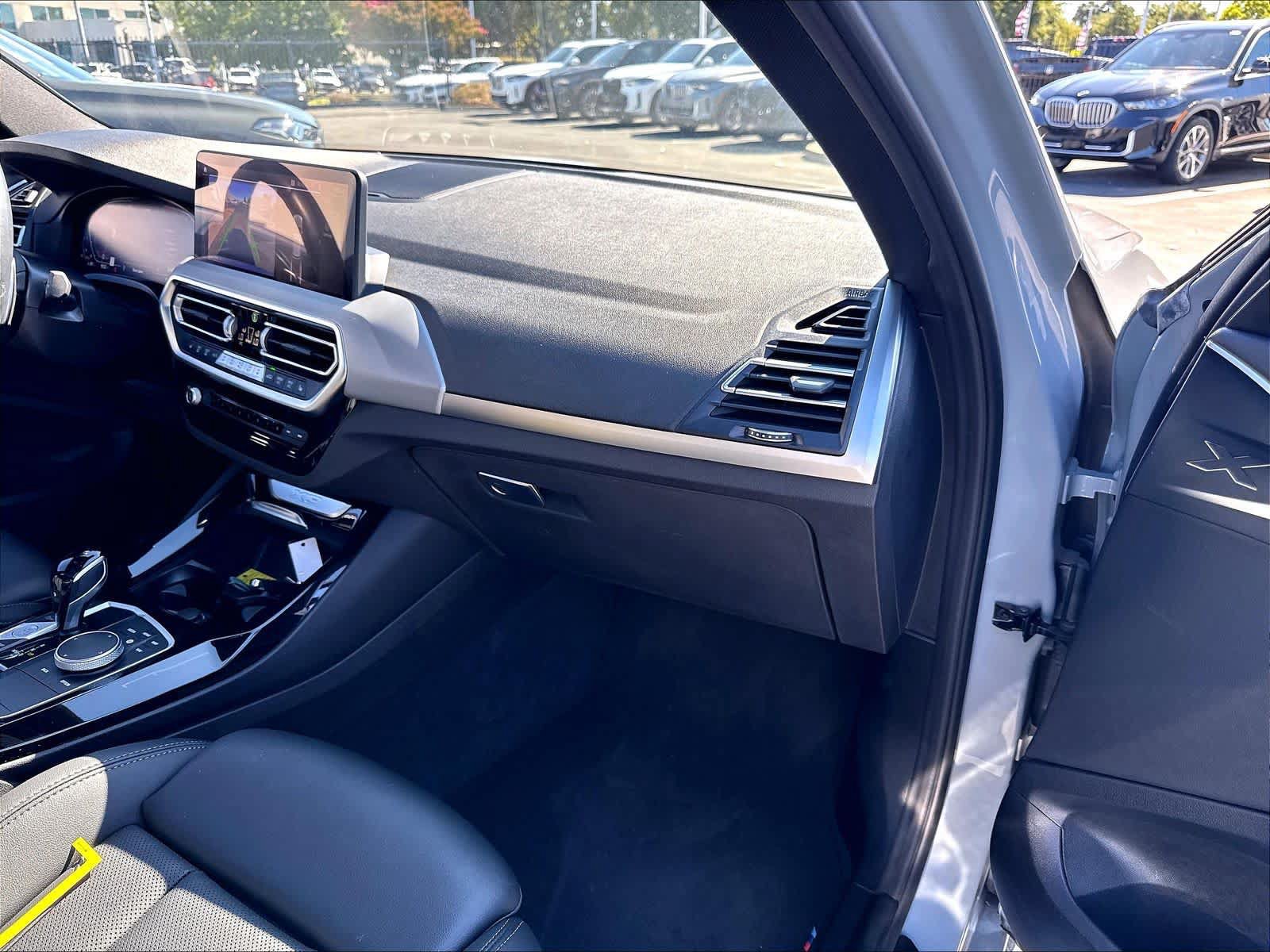 Used 2022 BMW X3 xDrive30i w/ M Sport Package 2 AWD/4WD image 28