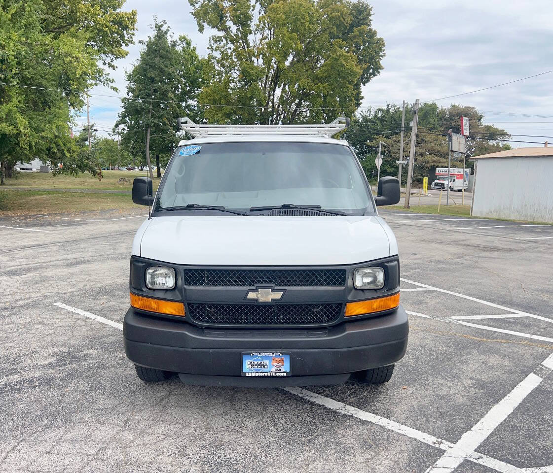 Used 2015 Chevrolet Express 3500 RWD image 2