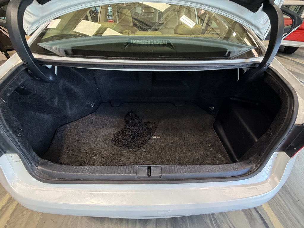 Used 2013 Lexus ES 300h w/ Luxury Pkg FWD image 49