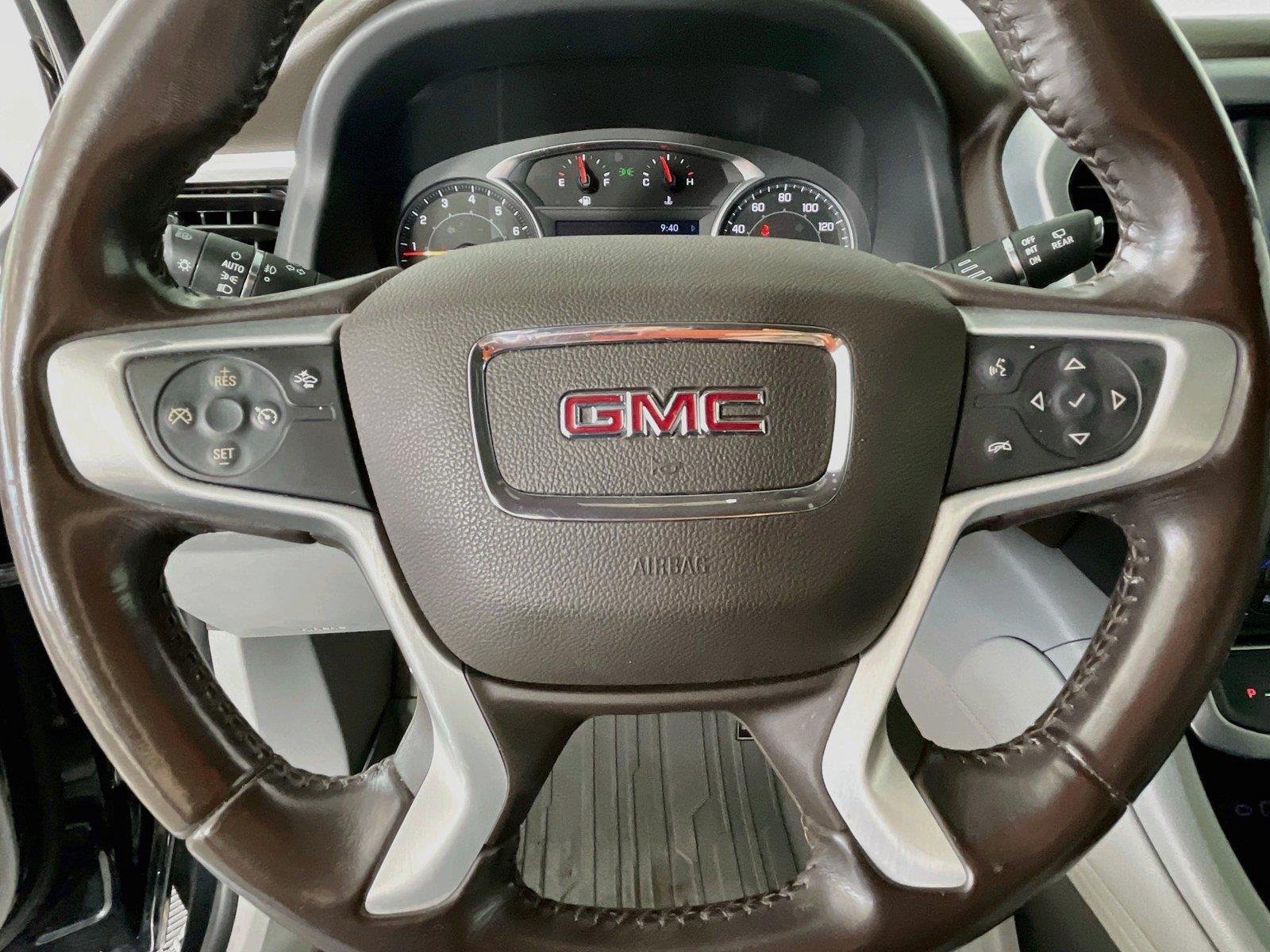 Used 2021 GMC Acadia SLT w/ LPO, Floor Liner Package FWD image 14
