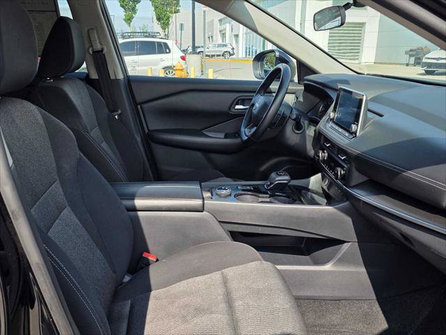 Used 2025 Nissan Rogue SV AWD/4WD image 11