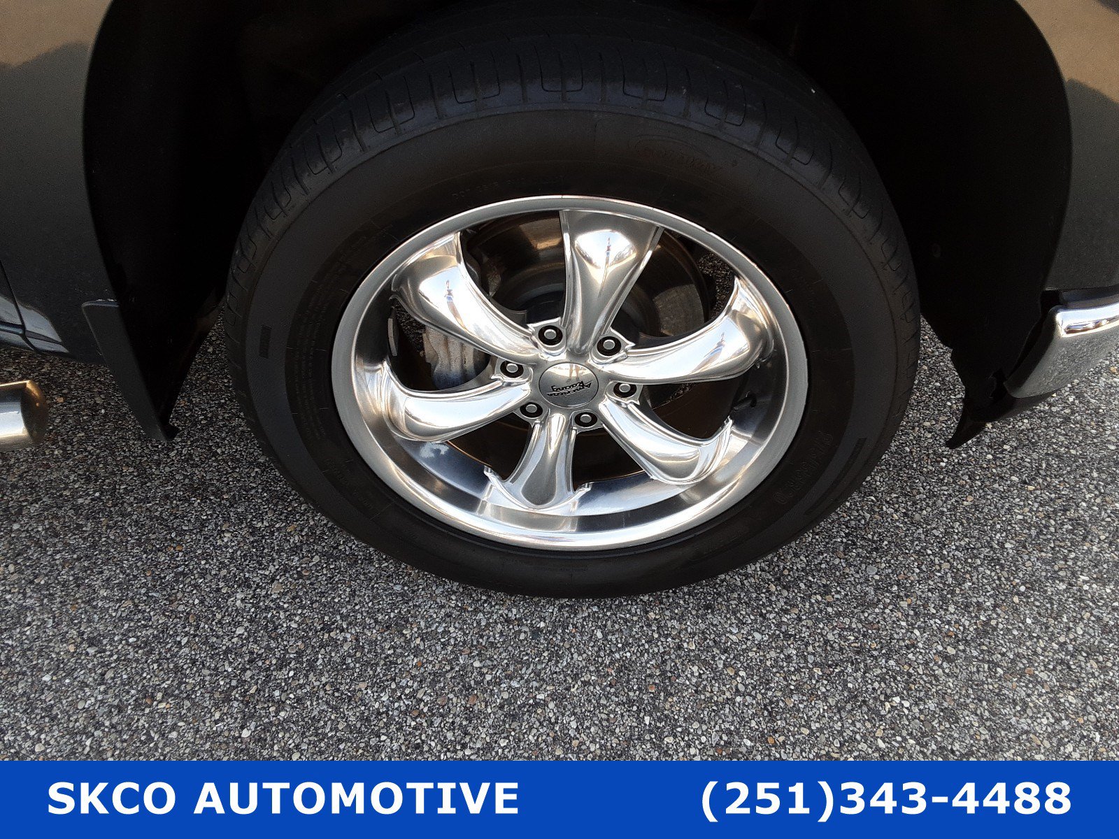 Used 2020 Chevrolet Silverado 1500 LT w/ All-Star Edition RWD image 9