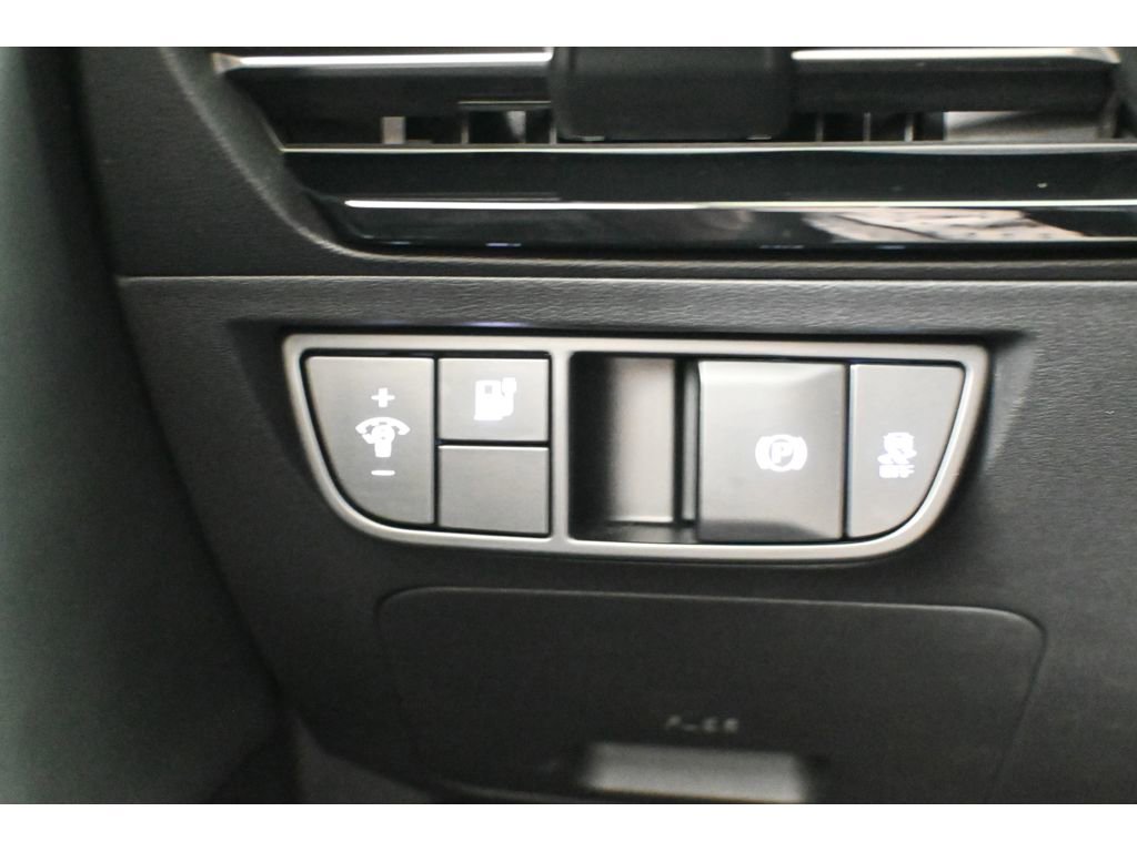 Used 2025 Kia EV6 Light AWD/4WD image 26
