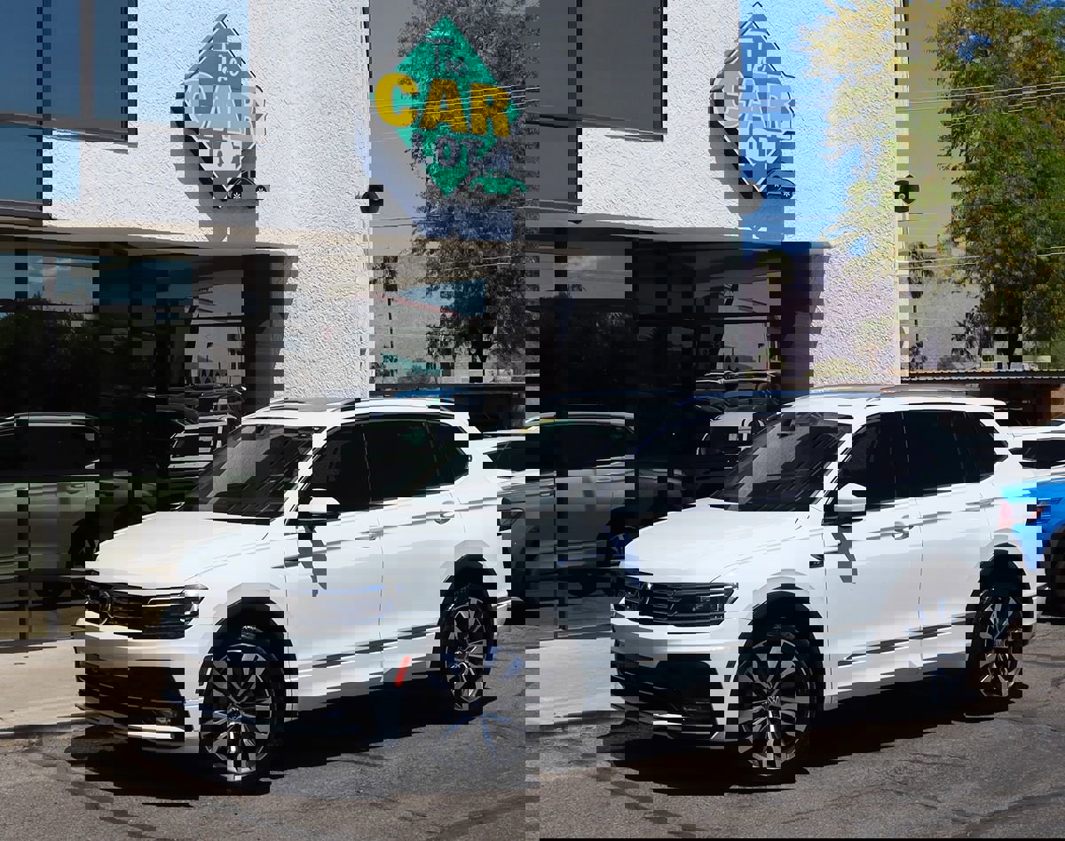 Used 2021 Volkswagen Tiguan SEL Premium R-Line image 3