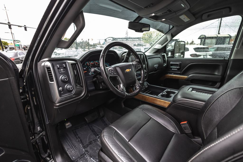 Used 2019 Chevrolet Silverado 2500 LTZ w/ Duramax Plus Package image 21
