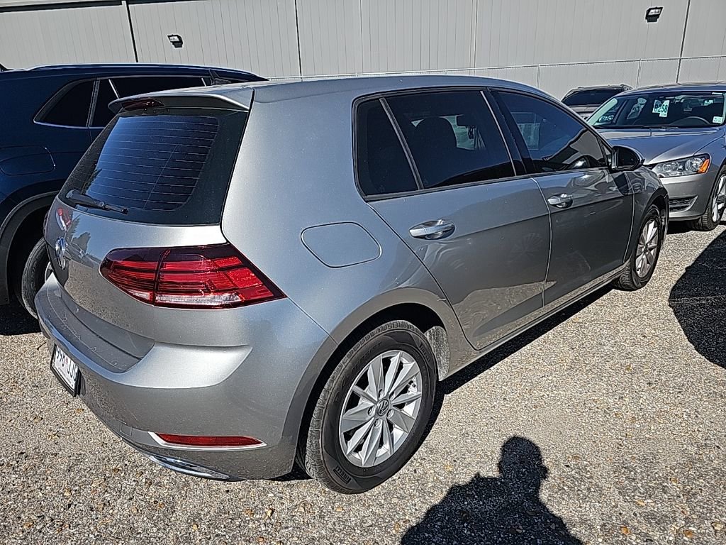 Used 2019 Volkswagen Golf S image 4