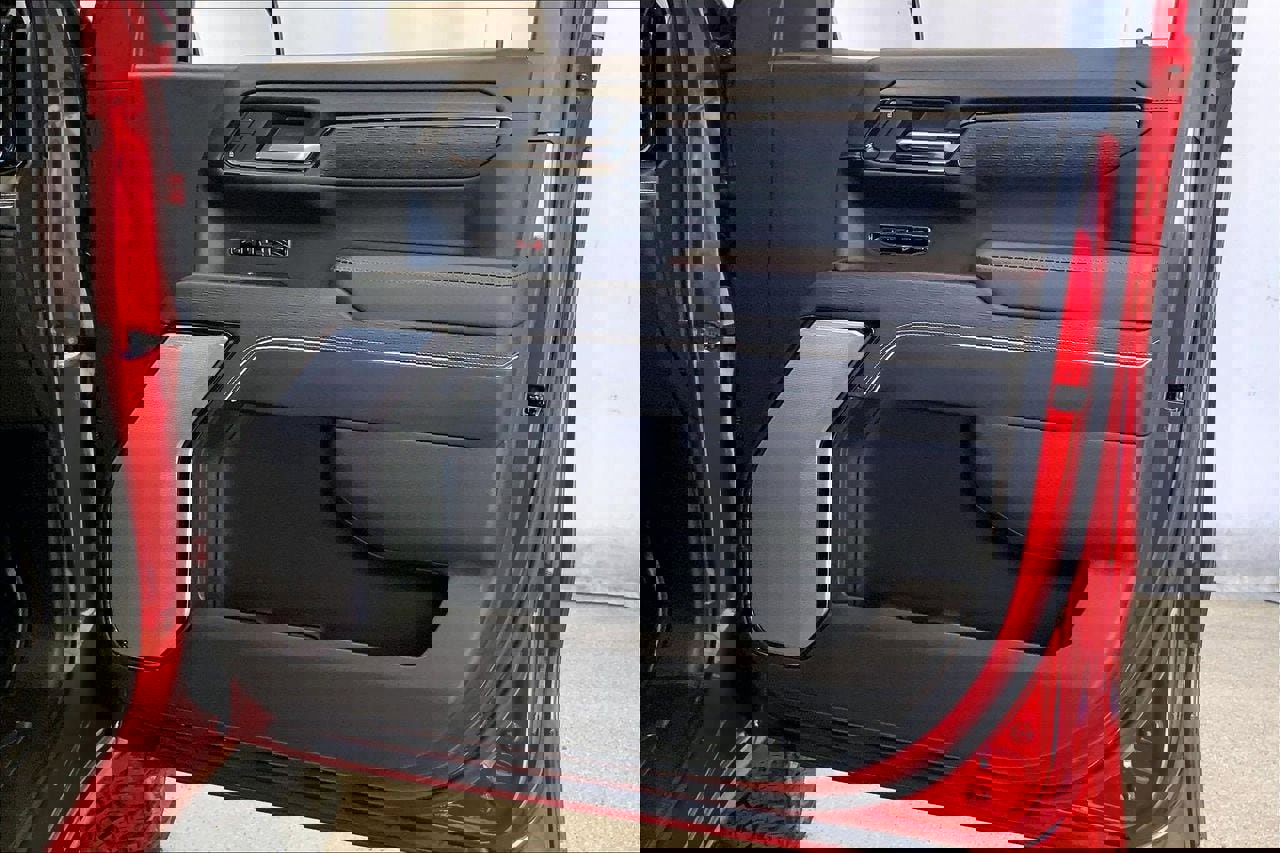 Used 2024 GMC Sierra 1500 AT4X image 26