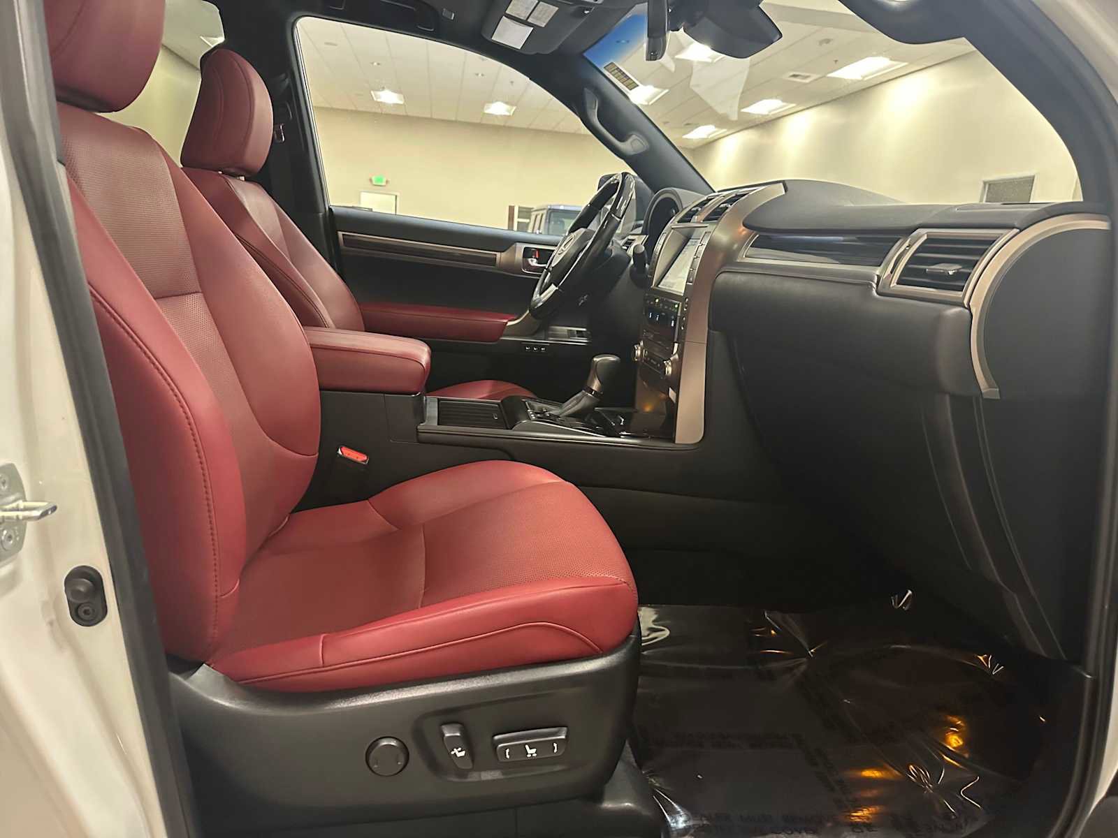 Used 2021 Lexus GX 460 Premium w/ Premium Package image 29