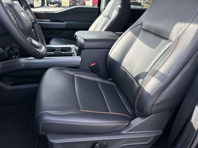 Used 2025 Ford F350 Lariat w/ Lariat Ultimate Package image 30