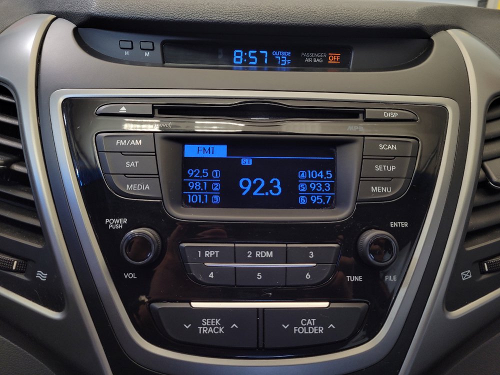 Used 2014 Hyundai Elantra SE FWD image 25