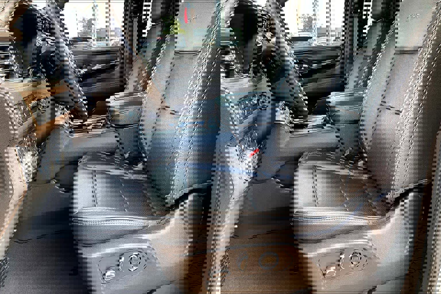 Certified 2021 GMC Yukon Denali w/ Denali Ultimate Package image 7