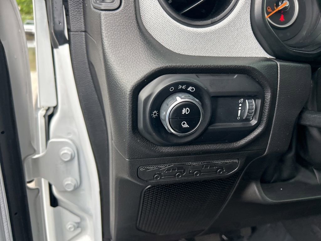 Certified 2024 Jeep Gladiator Sport image 34