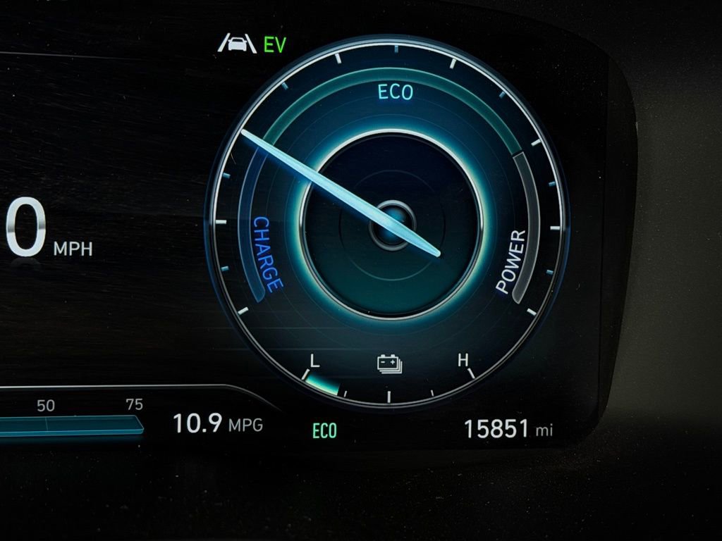 Used 2023 Hyundai Santa Fe SEL Premium image 21