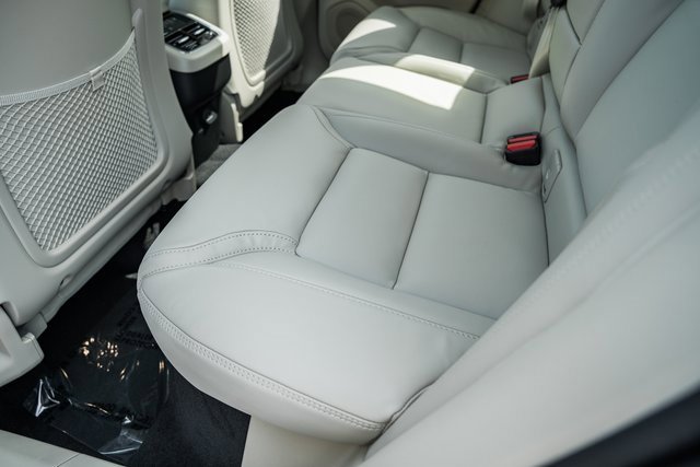 New 2026 Volvo XC60 B5 Ultra w/ Protection Package Premier image 29