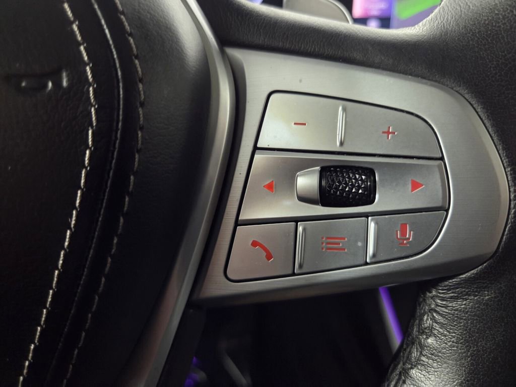 Used 2023 BMW X7 xDrive40i w/ Premium Package image 19